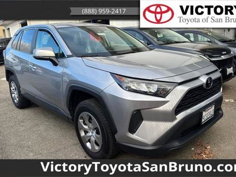 Certified 2022 Toyota RAV4 LE FWD image 1