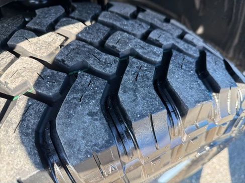 Used 2022 Jeep Wrangler Unlimited Rubicon w/ Steel Bumper Group image 25