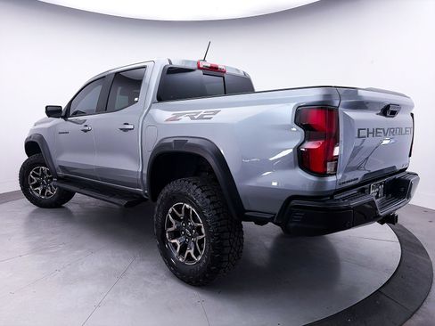 Used 2024 Chevrolet Colorado ZR2 w/ ZR2 Convenience Package III AWD/4WD image 4