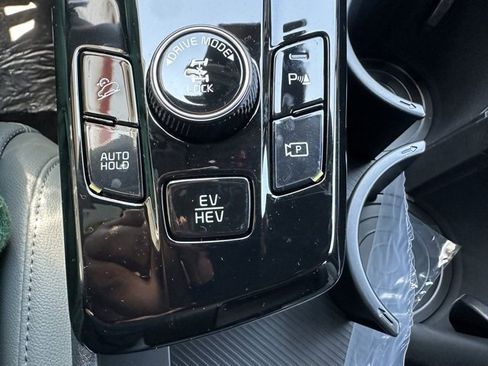 New 2025 Kia Sportage X-Line image 34