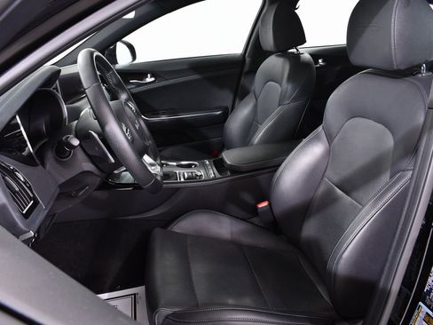 Used 2023 Kia Stinger GT-Line w/ Sun & Sound Package image 6