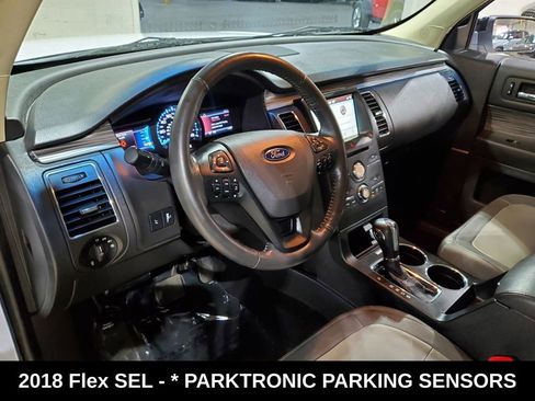 Used 2018 Ford Flex SEL w/ Equipment Group 202A FWD image 7