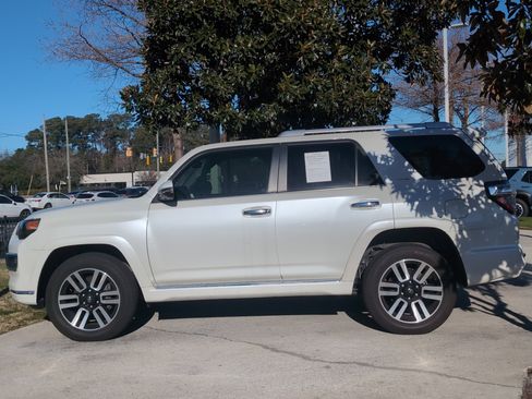 Used 2022 Toyota 4Runner Limited image 7