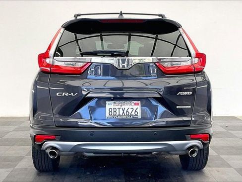 Used 2018 Honda CR-V Touring image 3
