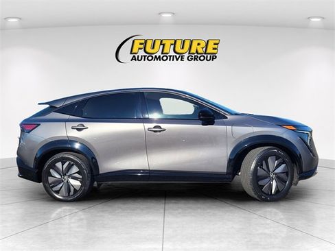 Used 2024 Nissan Ariya AWD image 3