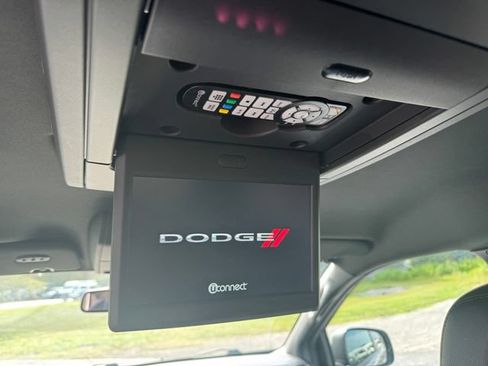 Certified 2017 Dodge Grand Caravan GT FWD image 19