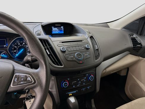Used 2017 Ford Escape SE AWD/4WD image 25
