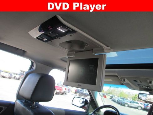 Used 2019 GMC Yukon Denali w/ Denali Ultimate Package AWD/4WD image 17