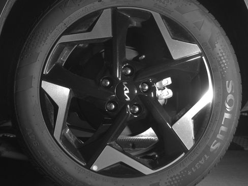 Used 2025 Kia Seltos S image 14