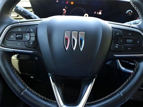 Used 2024 Buick Encore GX Avenir image 19