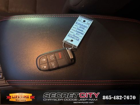 Used 2025 Dodge Durango R/T w/ Blacktop Package image 43