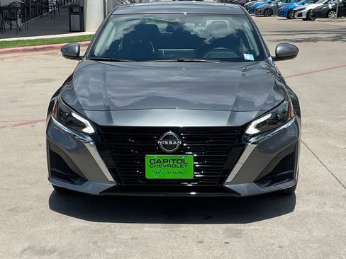 Used 2025 Nissan Altima 2.5 SV w/ SV Special Edition Package FWD image 6
