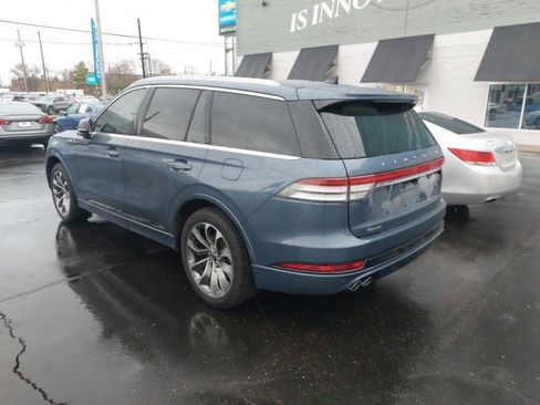 Used 2021 Lincoln Aviator Grand Touring w/ Elements Package Plus image 3