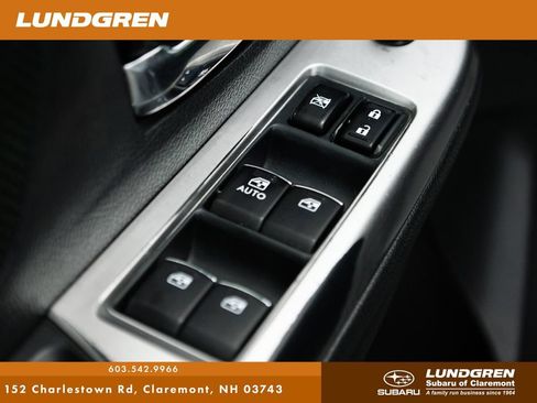 Used 2017 Subaru Crosstrek 2.0i Premium AWD/4WD image 10