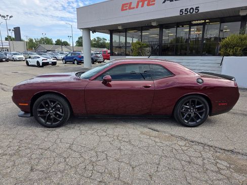 Used 2021 Dodge Challenger R/T w/ Blacktop Package RWD image 8