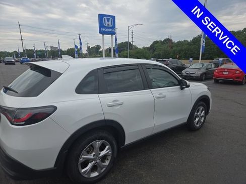 Used 2023 Honda HR-V LX image 4