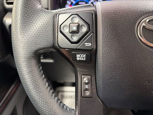 Used 2019 Toyota 4Runner TRD Off-Road Premium AWD/4WD image 29