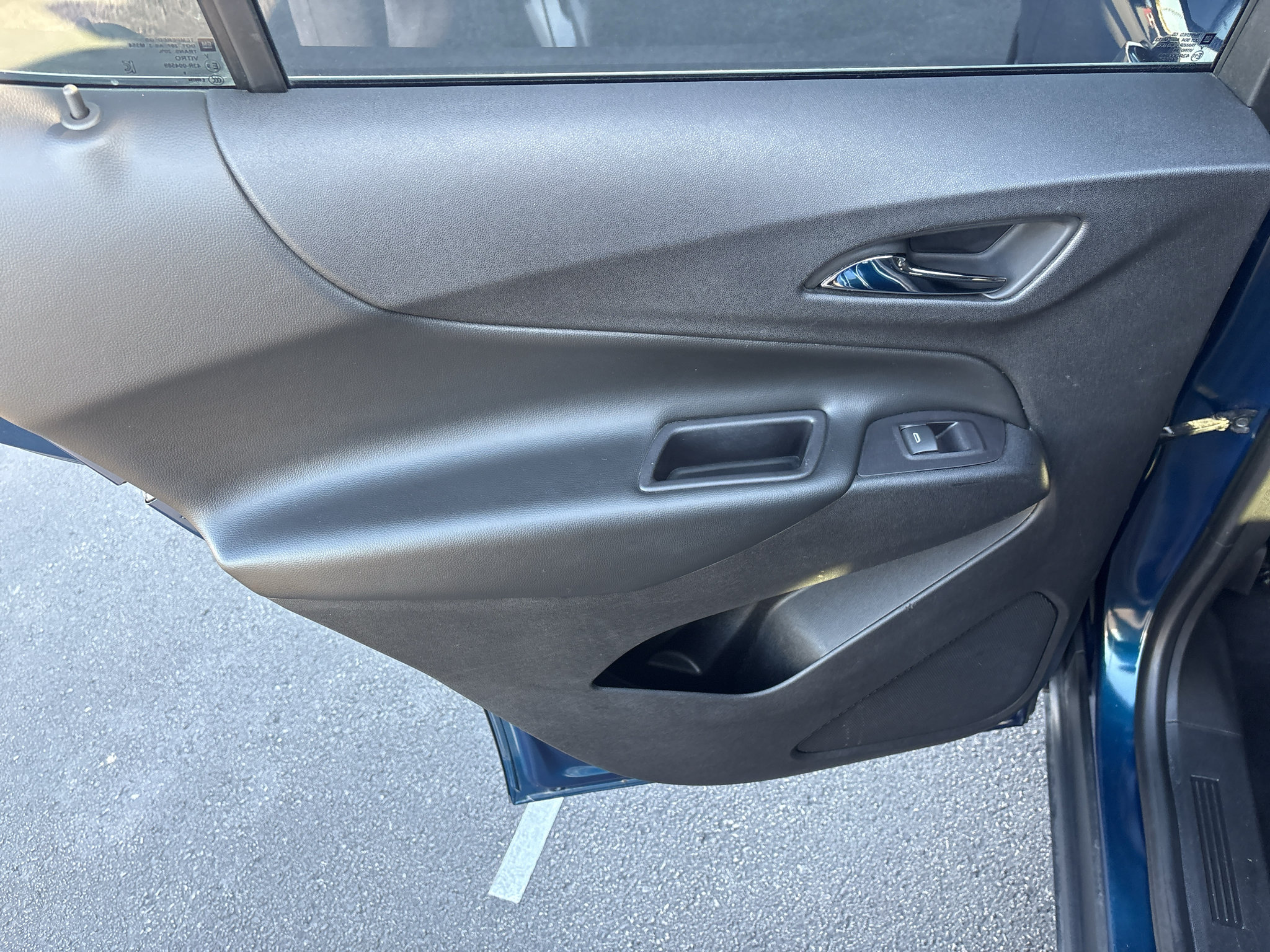 Used 2019 Chevrolet Equinox LT FWD image 15