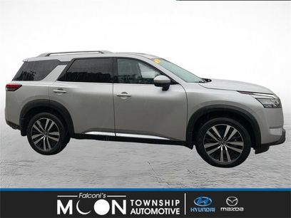 Used 2024 Nissan Pathfinder Platinum