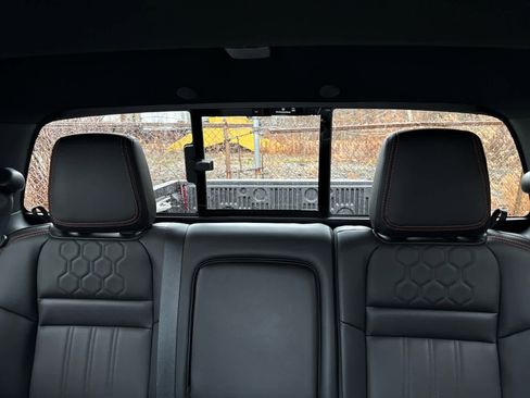 Used 2023 Nissan Frontier PRO-4X w/ Pro-4X Premium Package image 31