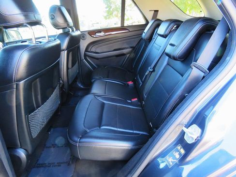 Used 2013 Mercedes-Benz ML 350 4MATIC image 19