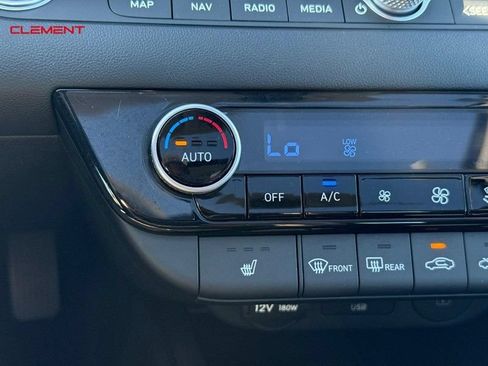 Used 2025 Hyundai Elantra Limited FWD image 24
