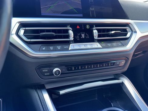 Used 2022 BMW 430i Convertible w/ M Sport Package RWD image 18