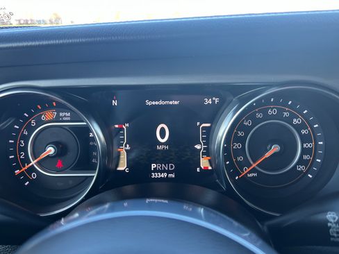 Used 2021 Jeep Wrangler Unlimited Sahara w/ Uconnect 4C Nav & Sound Group image 36