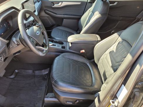 Used 2023 Ford Escape Platinum w/ Premium Technology Package image 24