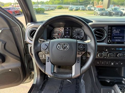 Used 2023 Toyota Tacoma TRD Sport w/ TRD Premium Sport Package AWD/4WD image 12