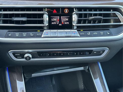 Used 2022 BMW X5 sDrive40i w/ Premium Package RWD image 25