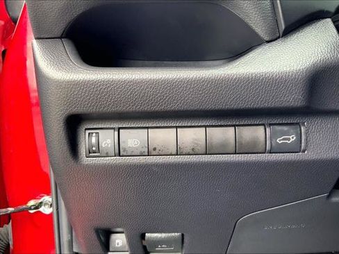 Certified 2025 Toyota RAV4 XLE Premium image 33