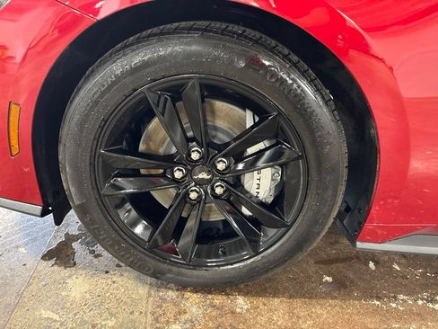 Used 2024 Ford Mustang GT RWD image 9