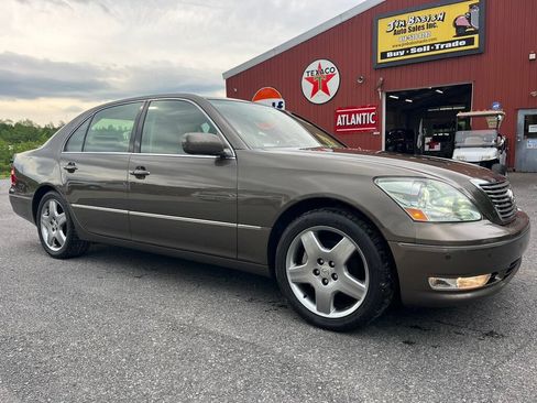 Used 2006 Lexus LS 430 RWD image 1