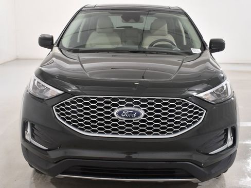 Used 2024 Ford Edge SEL w/ Convenience Package AWD/4WD image 3