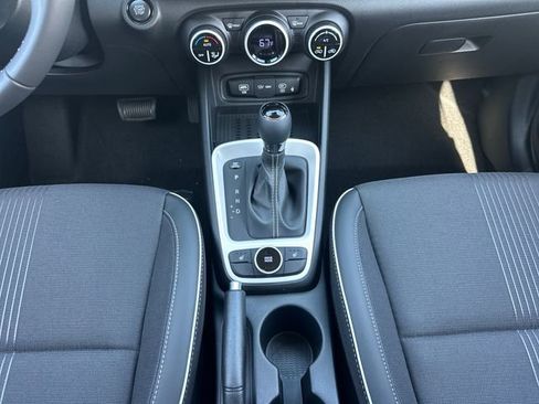 New 2026 Hyundai Venue SEL FWD image 27