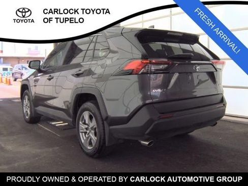 Used 2025 Toyota RAV4 XLE w/ Convenience Package FWD image 5