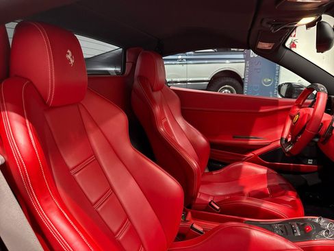 Used 2015 Ferrari 458 Spider RWD image 31