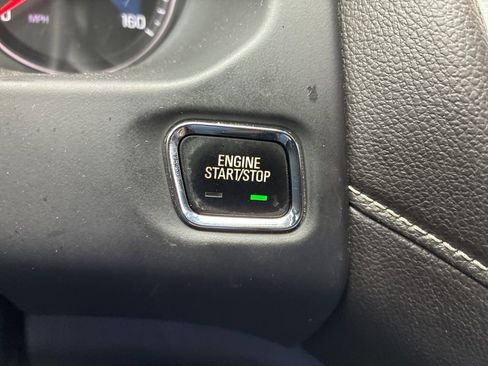 Used 2020 GMC Acadia SLE w/ Driver Convenience Package FWD image 12