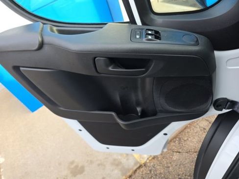 Used 2025 RAM ProMaster 2500 w/ U-Haul Equipment Group image 14