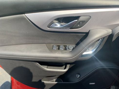 Used 2025 Chevrolet Blazer LT w/ Sound & Technology Package image 5