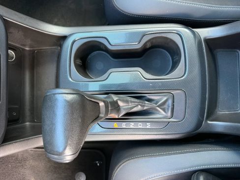 Used 2015 Chevrolet Colorado Z71 AWD/4WD image 26