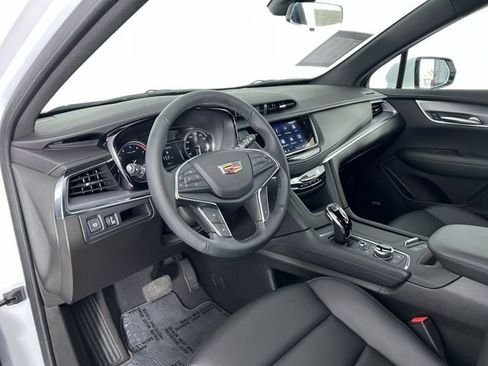 Used 2026 Cadillac XT5 Luxury FWD image 10
