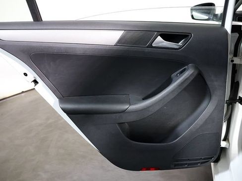 Used 2017 Volkswagen Jetta S FWD image 24