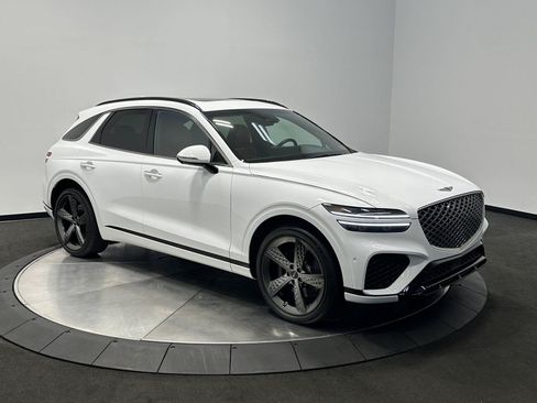 Used 2025 Genesis GV70 3.5T Sport w/ Sport Advanced Package AWD/4WD image 2