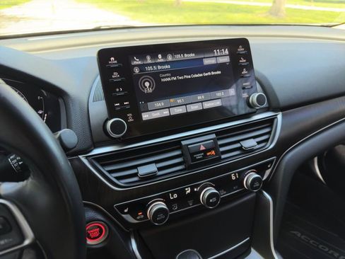Used 2021 Honda Accord EX-L image 11