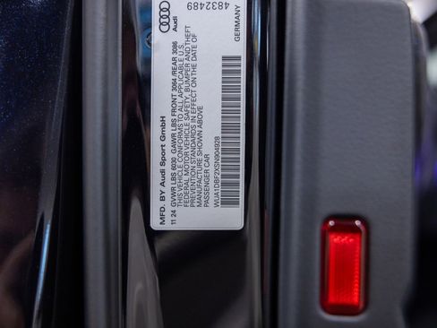 Used 2025 Audi RS 6 performance image 48