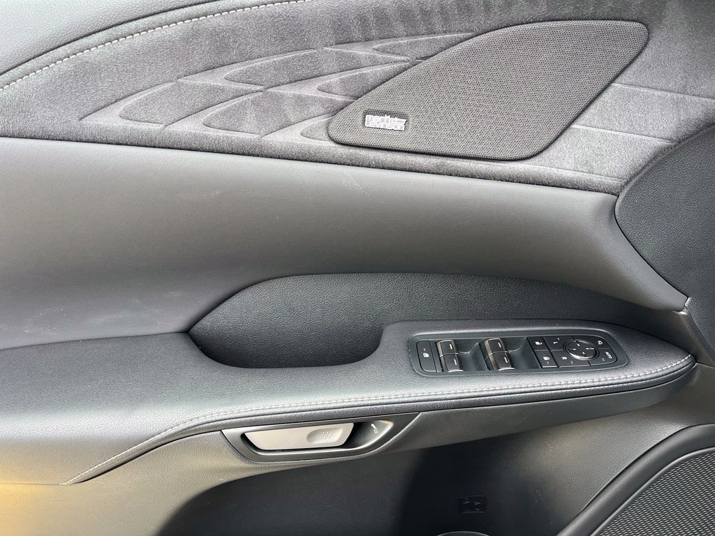 Used 2023 Lexus RX 500h F Sport w/ Accessory Package (2T) AWD/4WD image 39
