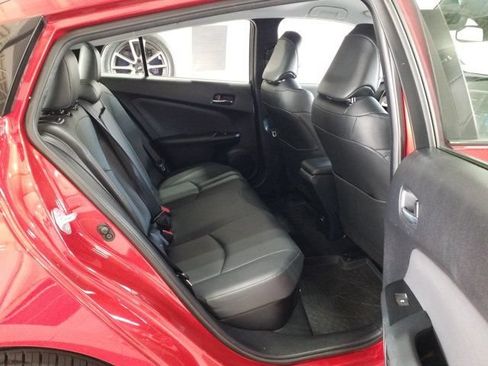 Used 2016 Toyota Prius Four Touring FWD image 14