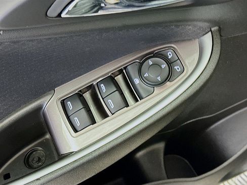 Used 2023 Chevrolet Malibu LT image 18